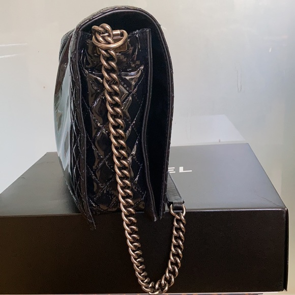 Authentic Chanel Patent Large Reverso Le Boy Messenger Bag - Picture 5 of 16